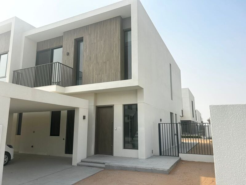 الصورة 2 من 23