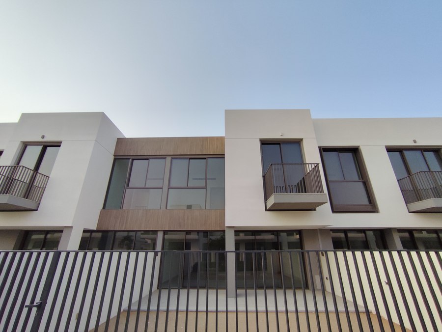الصورة 15 من 25