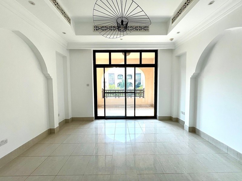 الصورة 1 من 12