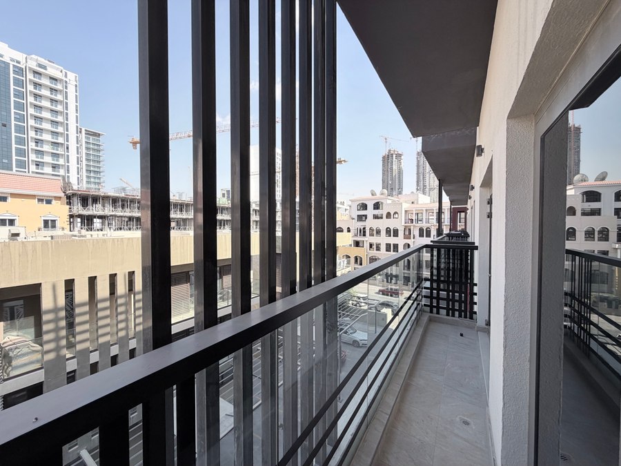 الصورة 11 من 18