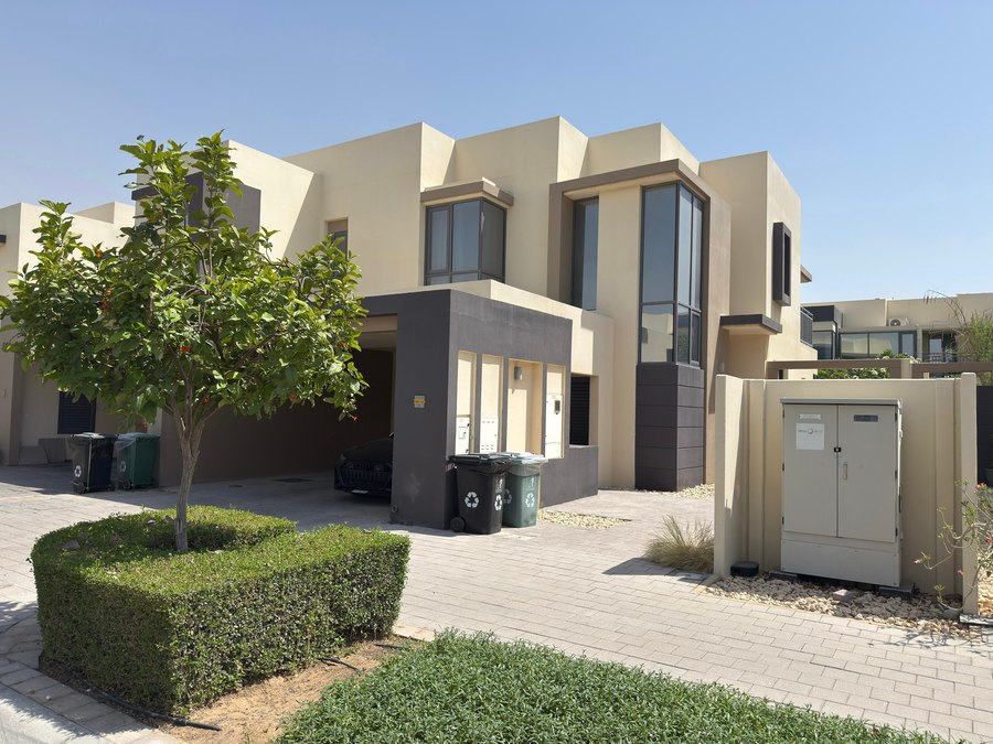 الصورة 2 من 10